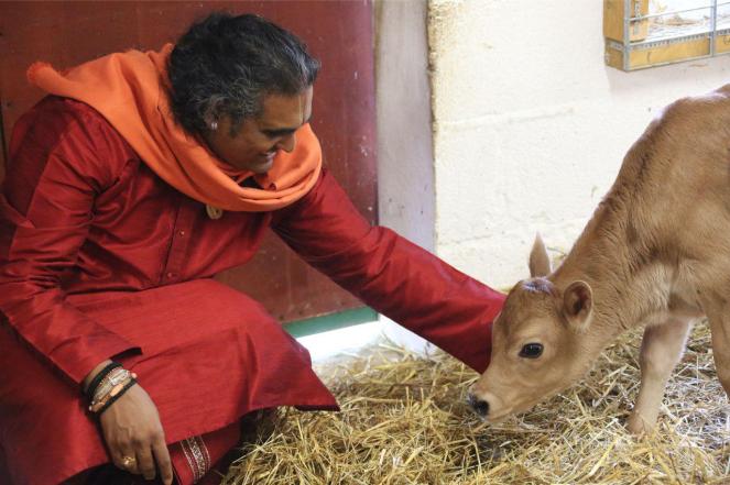 guruji-with-susheela